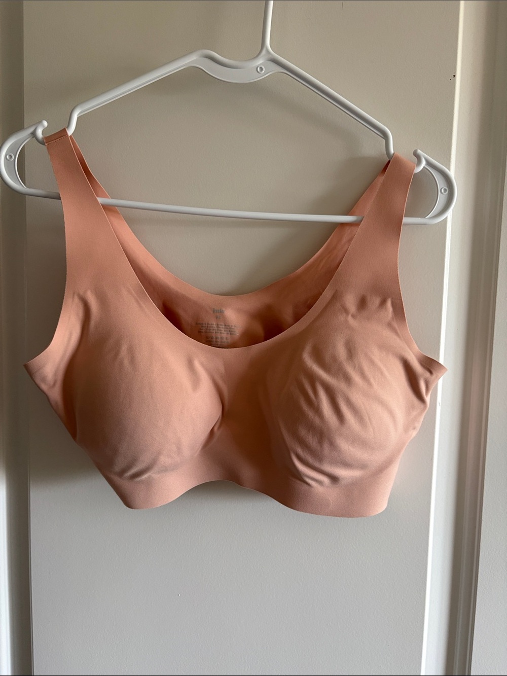 knix Wireless Seamless Scoop Bra in Peach Blush